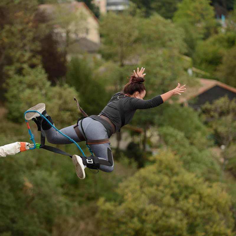 saut-elastique-Tours-galerie