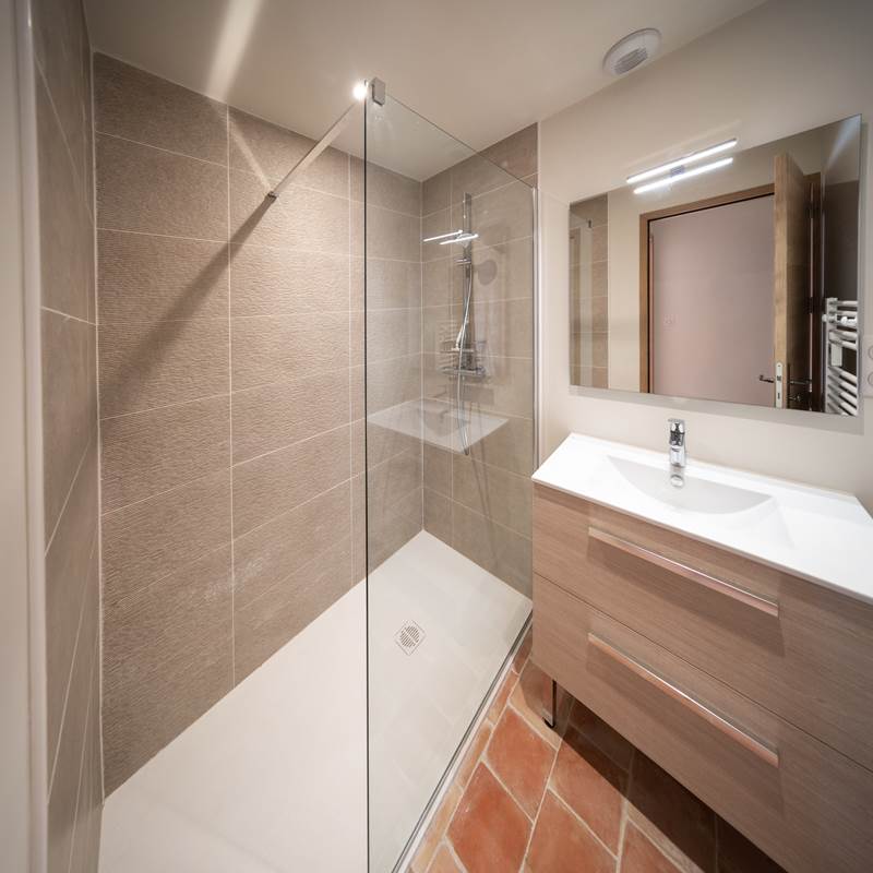 salle de bains rez-de-chaussée du Cerf