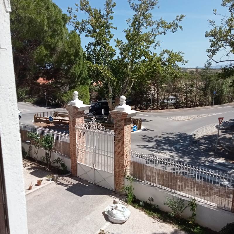 Le Mas Palegry chambres d'hôtes Perpignan - chambre n°5 suite impériale. Une ambiance rétro et un retour vers l'enfance  au pays du soleil