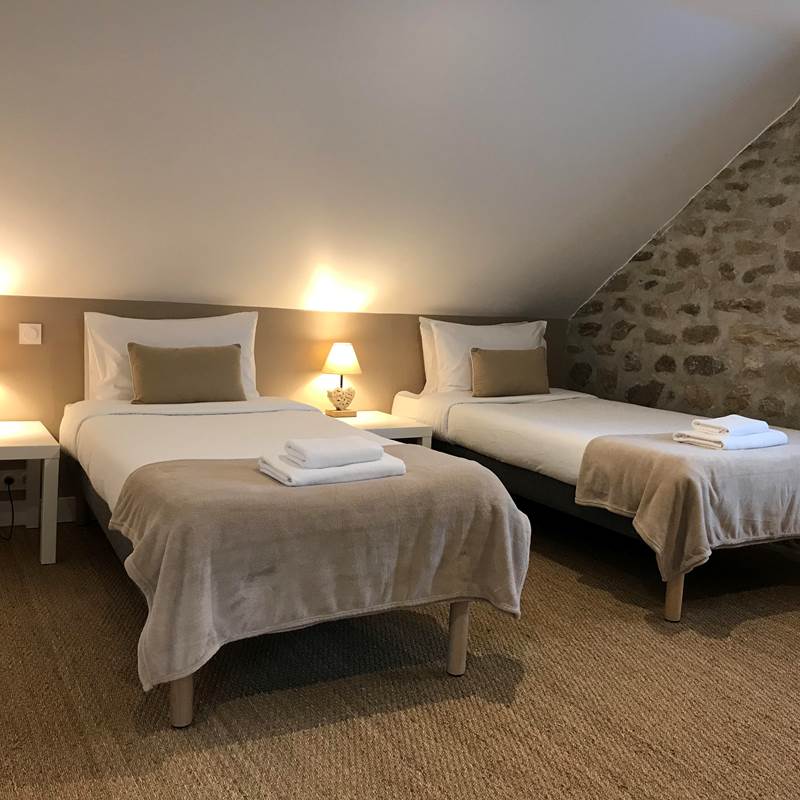 Chambre 1 avec lits séparés - Gîtes Vassivière Le Fer A Cheval