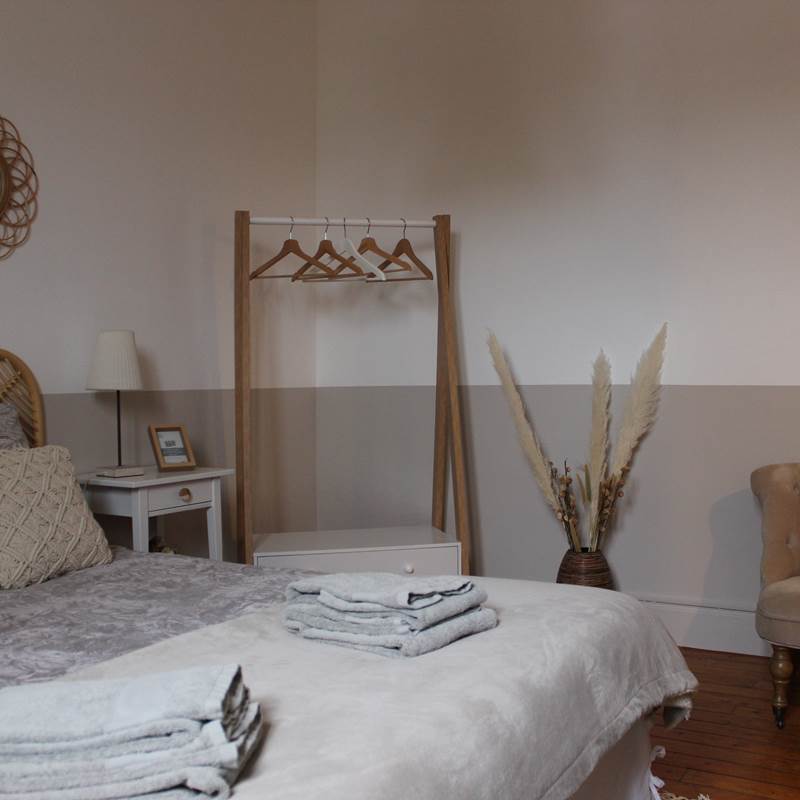 B&B La Poterne - Chambre d'hôtes Boisée à Epernay