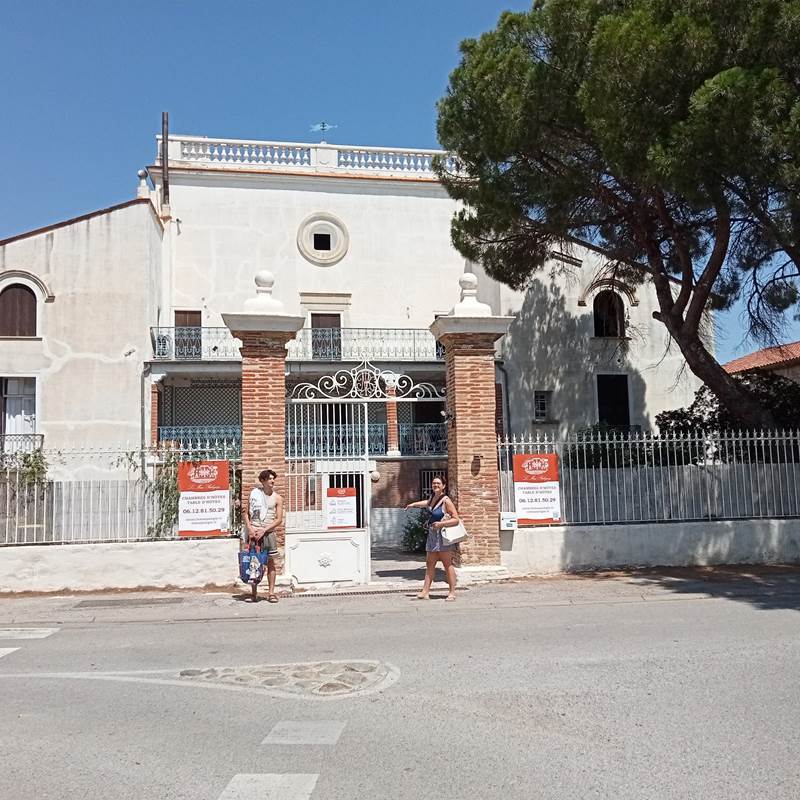 Le Mas Palegry chambres d'hôtes Perpignan - 5 chambres ouvertes toutes l'année à 10 minutes du centre de Perpignan et 20 minutes de Collioure, le village préféré des français !