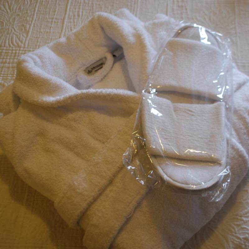 pt-peignoir et chaussons