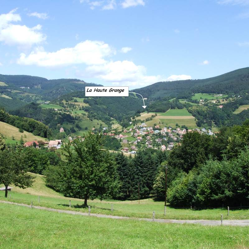 La Haute Grange au dessus du village