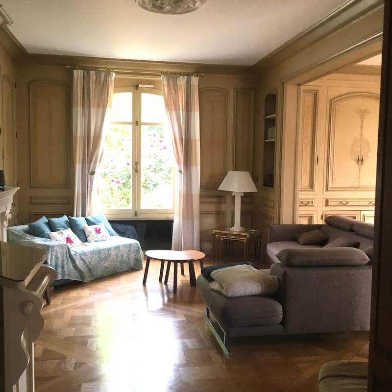 Salon, vue depuis le hall