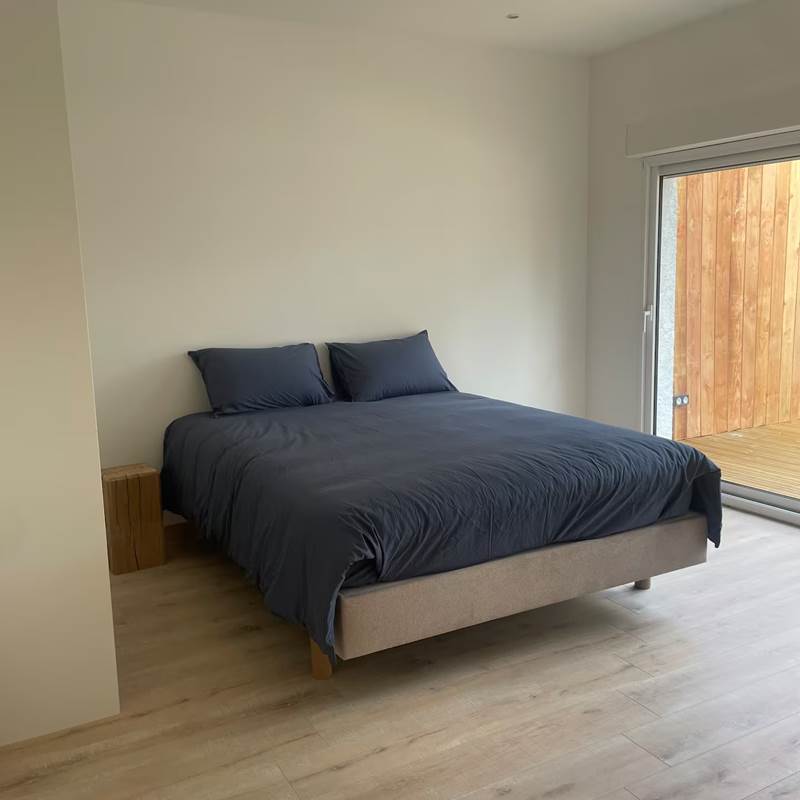 f65a1832-49d2-4b04-86af-90e9b47598a4 (1)