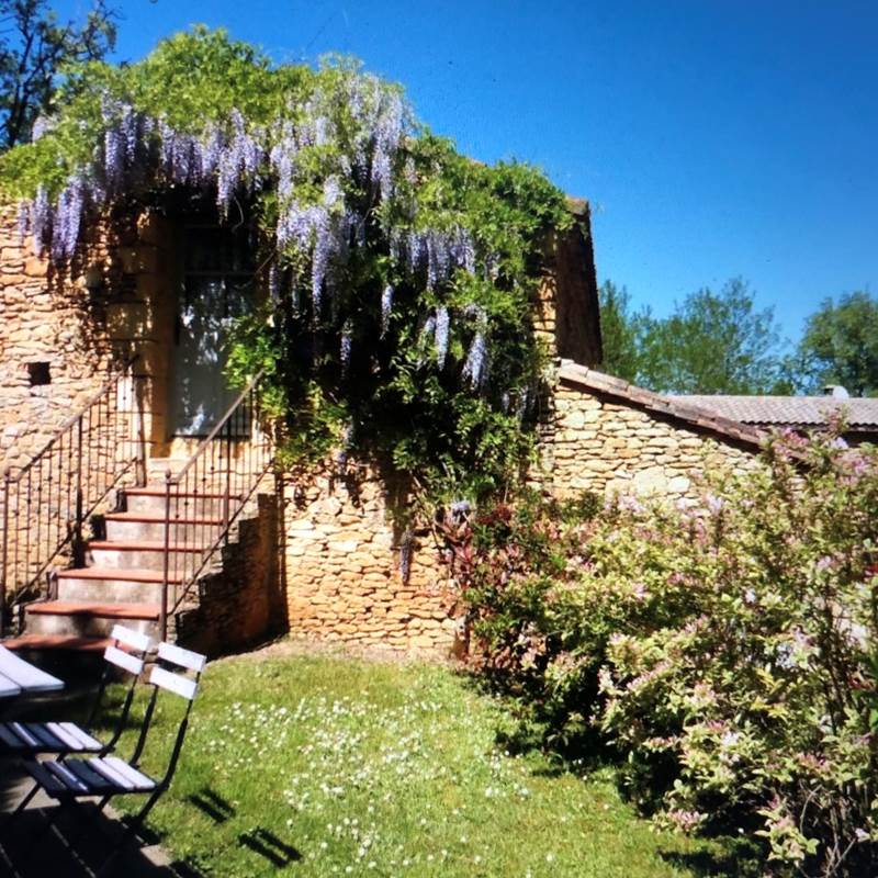 Le gîte le studio et sa terrasse/jardin privative