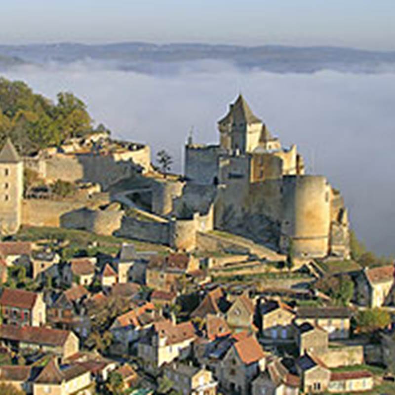Chateau-de-Castelnaud-3-img-around