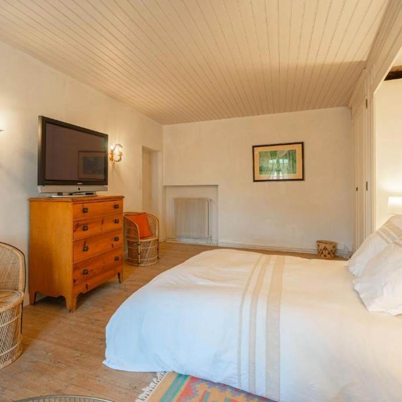chambre-double-spacieuse-charente-maritime