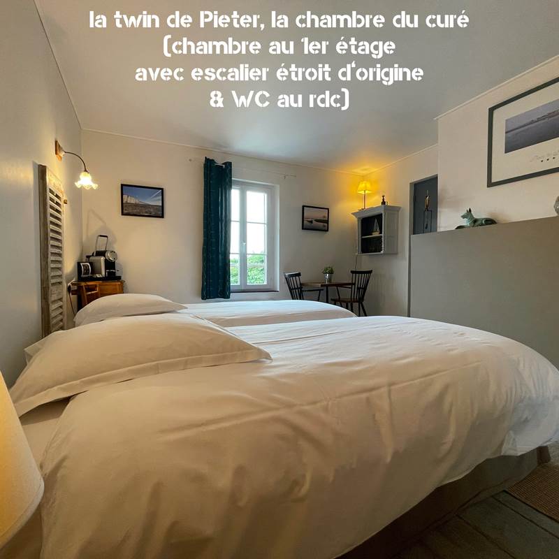 © Au Presbytère de Saigneville - Pieter, la chambre du curé