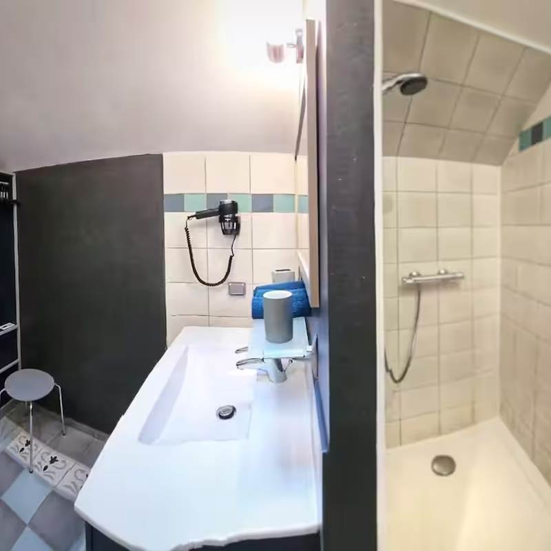 9e4fa305-bbfe-429f-86d9-d17d6e78581f