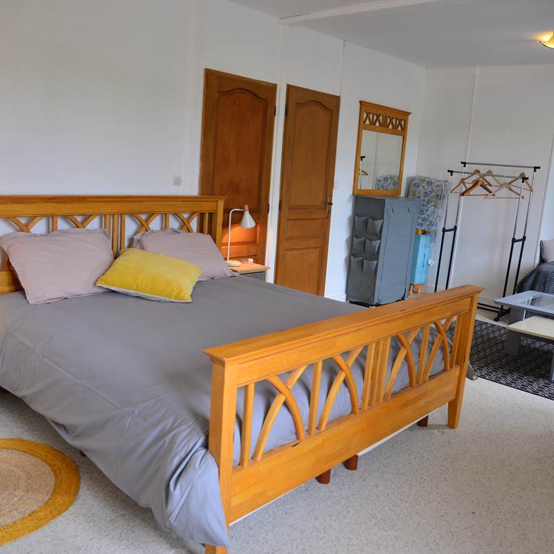 chambre 1 - lit 180cm + 2 lits simple