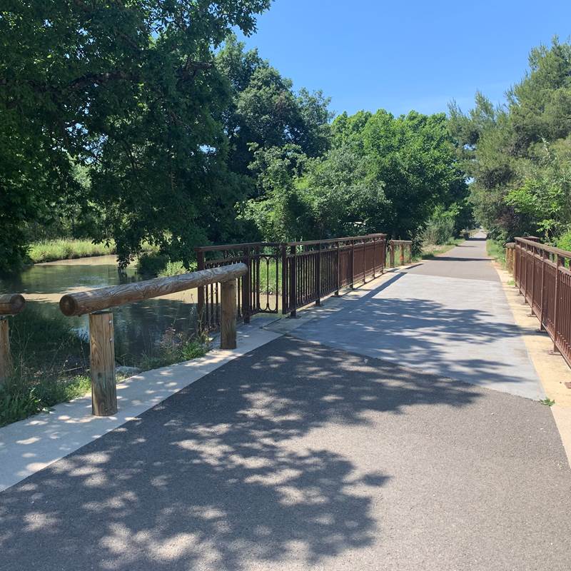 PISTE CYCLABLE LE CALAVON-galerie