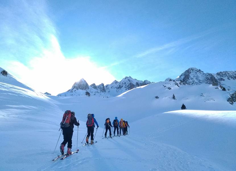 Initiation au ski de randonnée dans les Hautes-Pyrénées