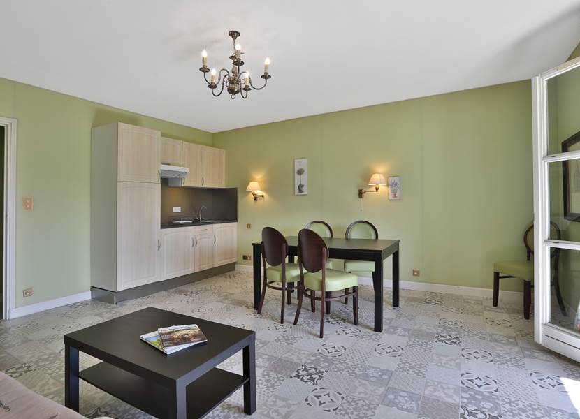 Gîte Junior Gentilhommière Suite 35 36 avec cuisine séjour chambre séparée et balcons