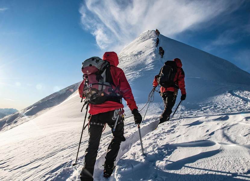 Initiation alpinisme hivernal