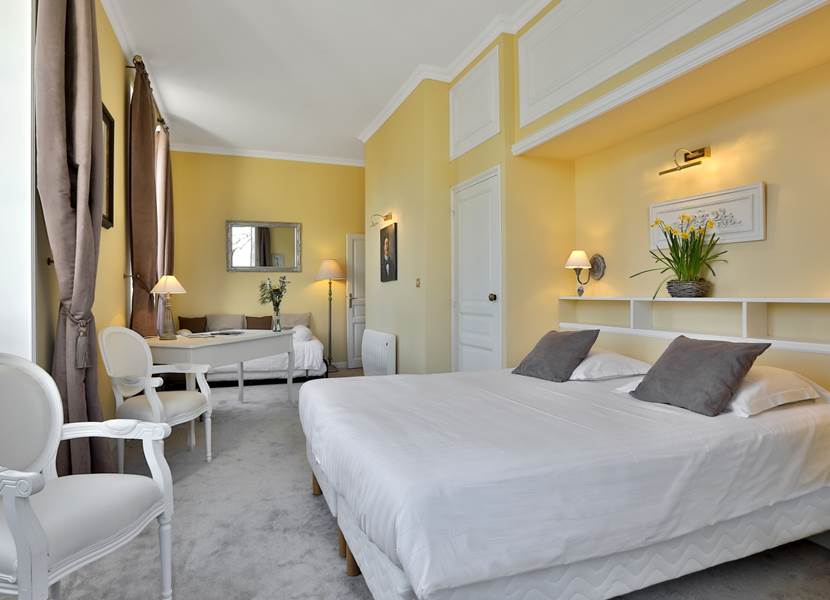 Chambre Jaune château - 2 ou 3 couchages