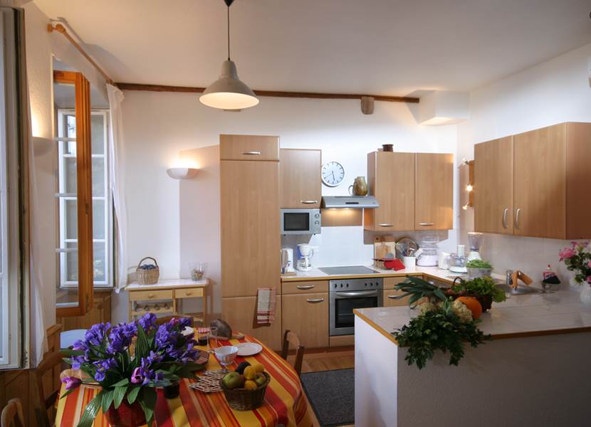 L'espace Cuisine Toute équipée avec lave-linge et sèche-linge