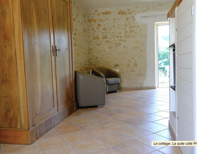 DOMAINE DU CHAMP DE L'HOSTE - chambres d'hôtes à Larzac 24170 - Dordogne - location suite côté pré - location maison de vacances - suite de charme -