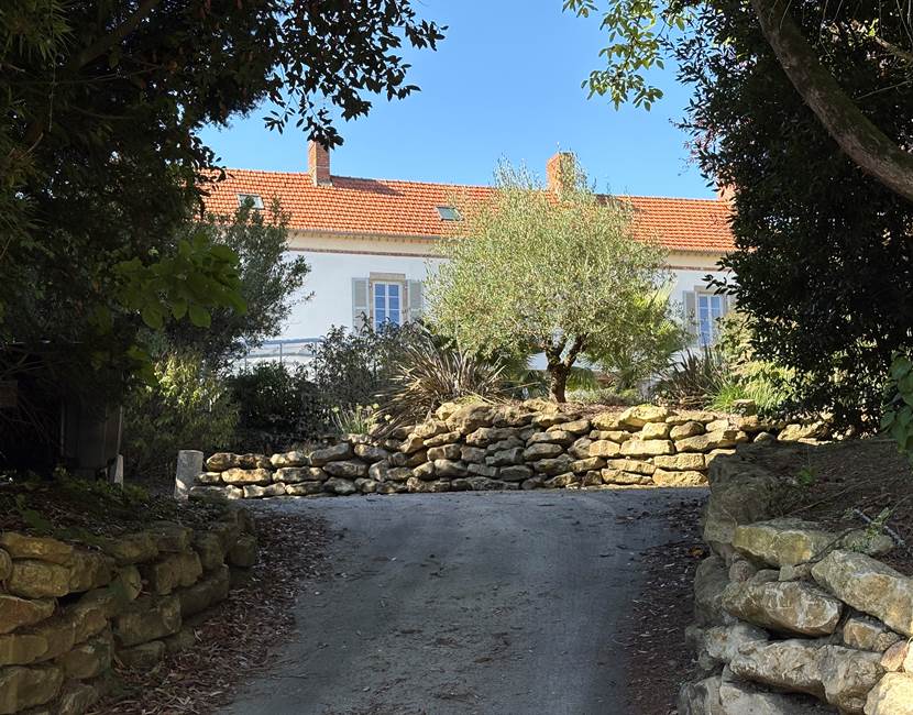 entree-gite-le-lijaly-bournezeau-vendee-campagne-vacances.jpg