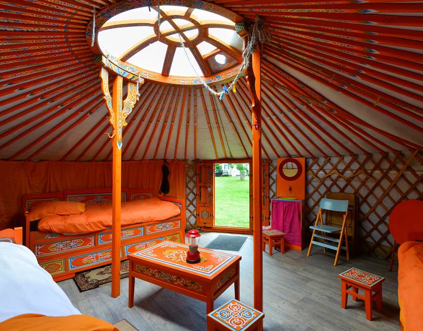 intérieur yourte