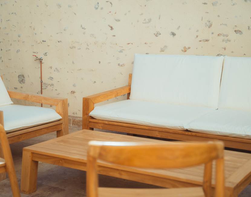 MAISON-BALAS-Suite-Casa-&-Spa-Salon-De-Jardin