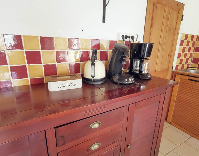 Bouilloire, cafetière à filtre et cafetière Senseo