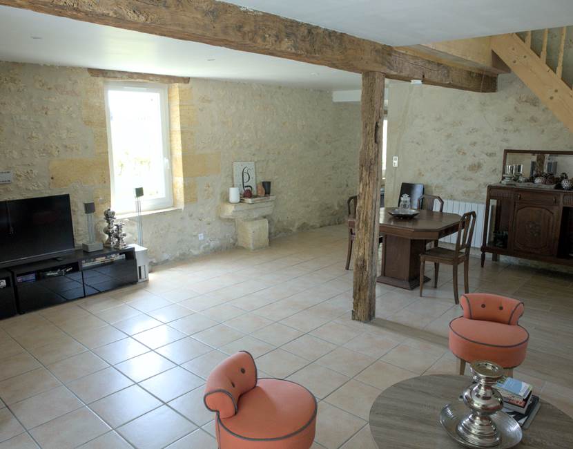 Salon / Salle à manger 2