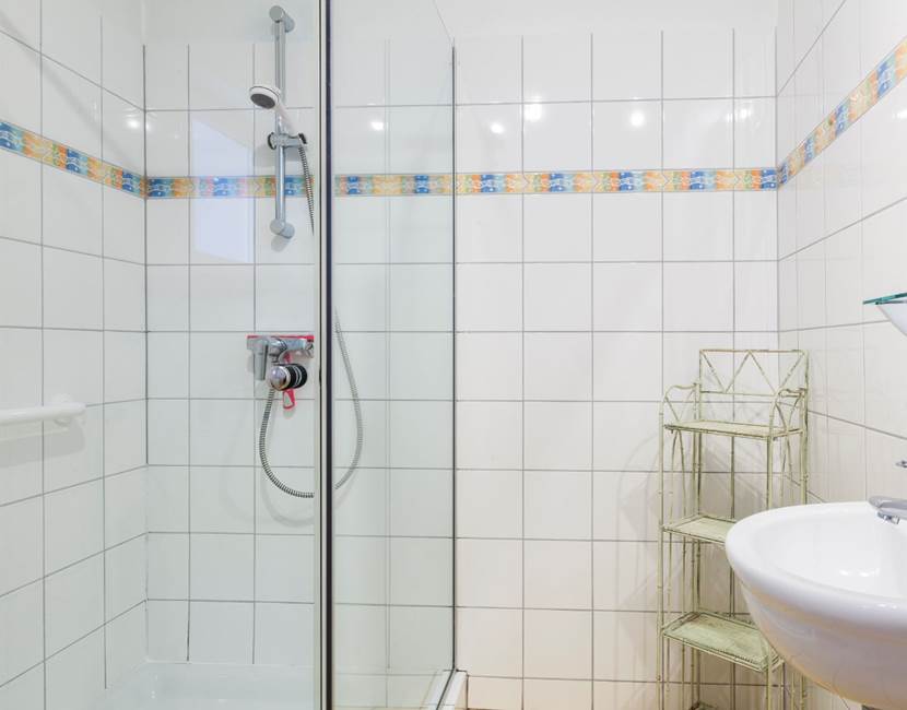 douche / shower