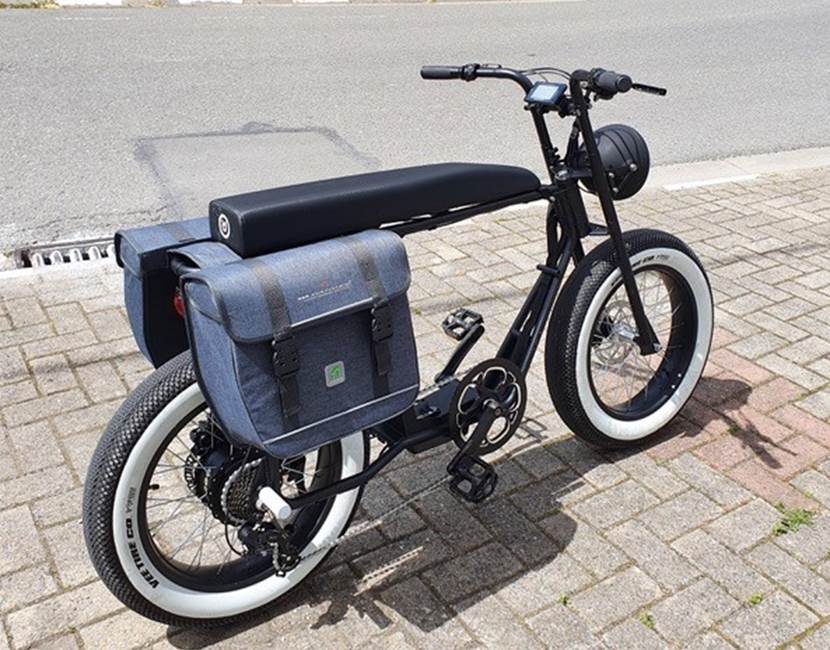 Uni-Moke