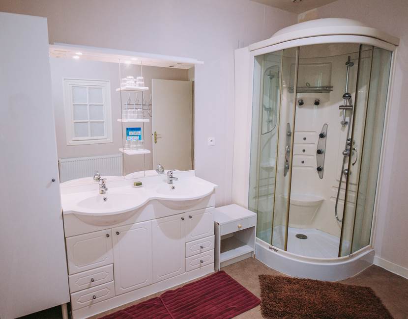 Gîte partagé n°3 - salle de douche