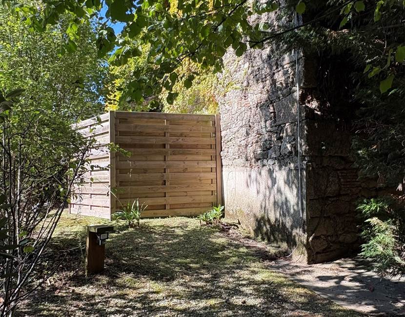 jardin-nature-ombrage-gite-le-lijaly-bournezeau-vendee-detente-campagne.jpg