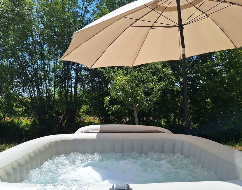 ESCAPADE INSOLITE DOME Jacuzzi