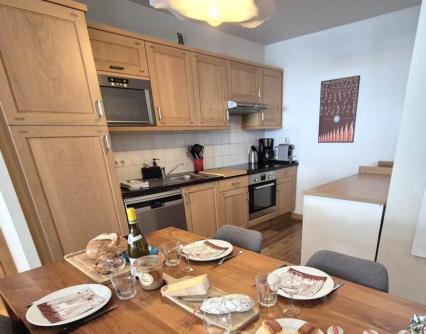 Grande cuisine très bien équipée