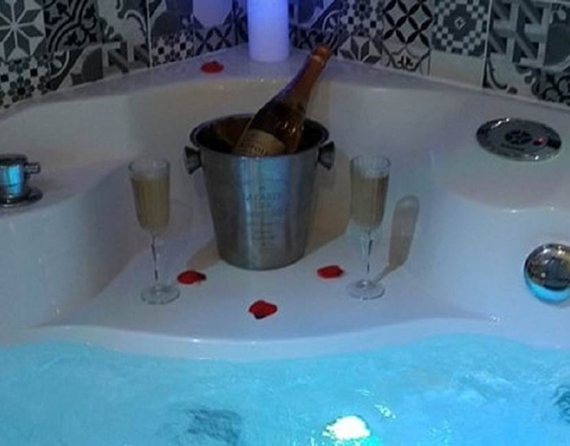 Jacuzzi