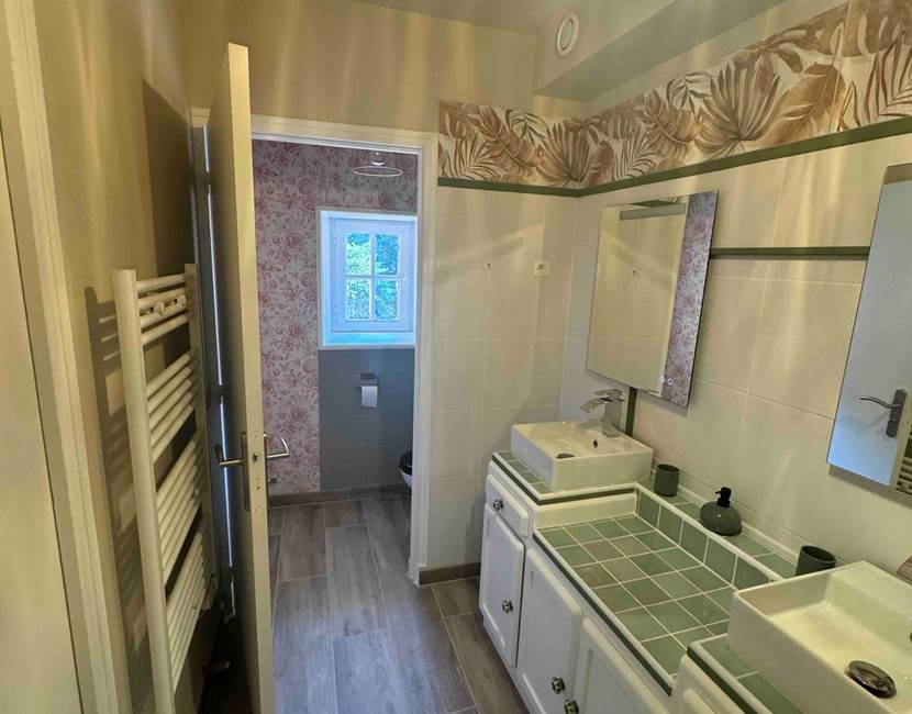 O Moulin du Fieux - Chambre 2 - Bois - Salle de bain et WC