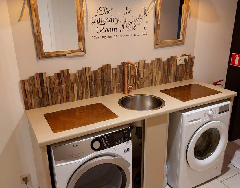 Buanderie: 2 laves linges et 2 sèches linges disponibles.
