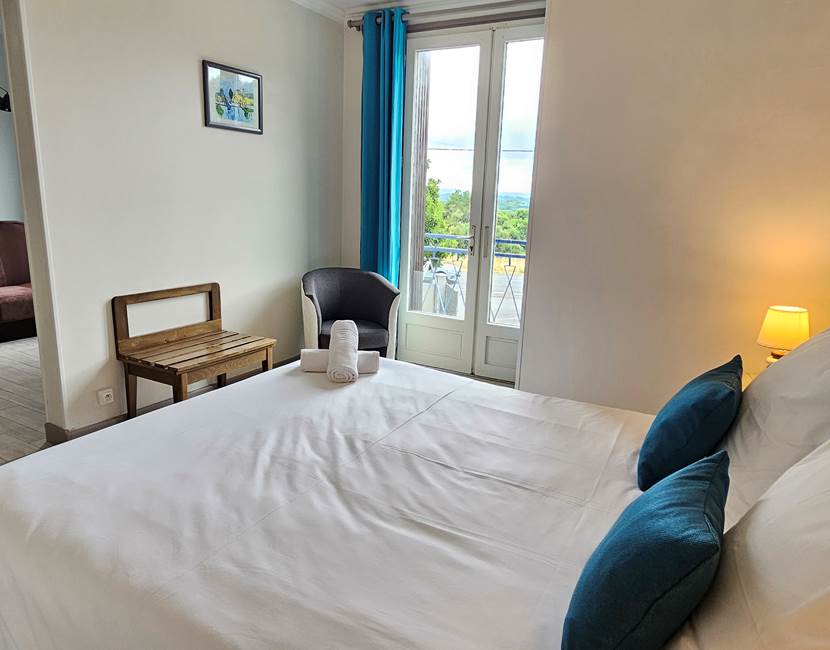 Chambre familiale 4 personnes Source de la vallée