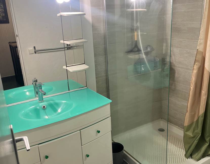salle de douche bougainvillier
