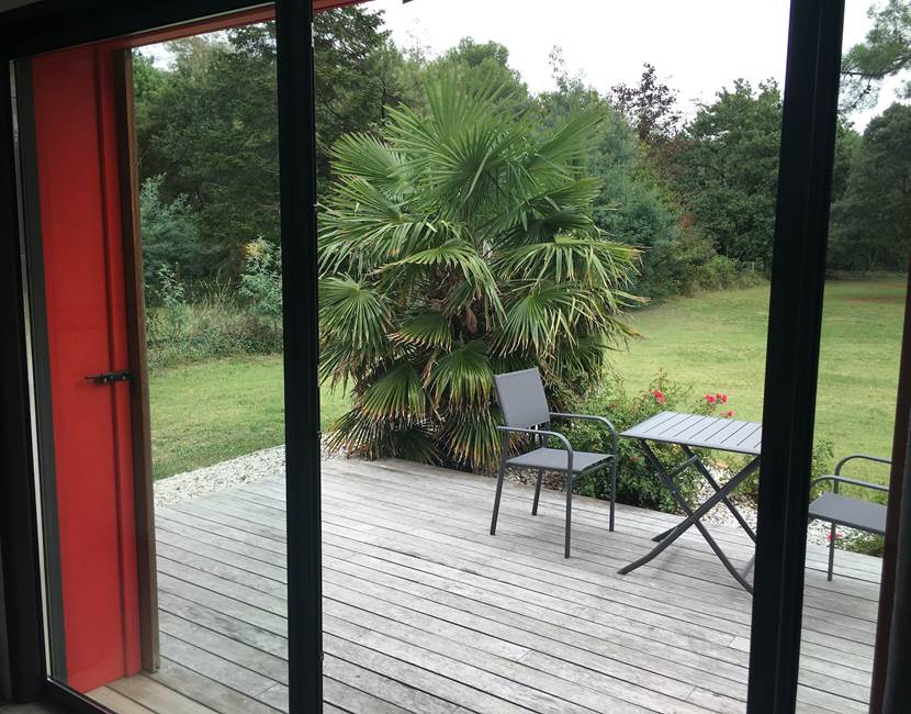 Vous pouvez également accéder à votre chambre depuis la terrasse extérieure