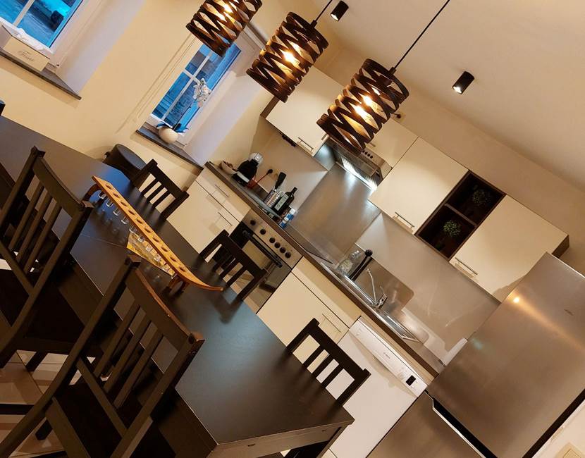 Cuisine + table.