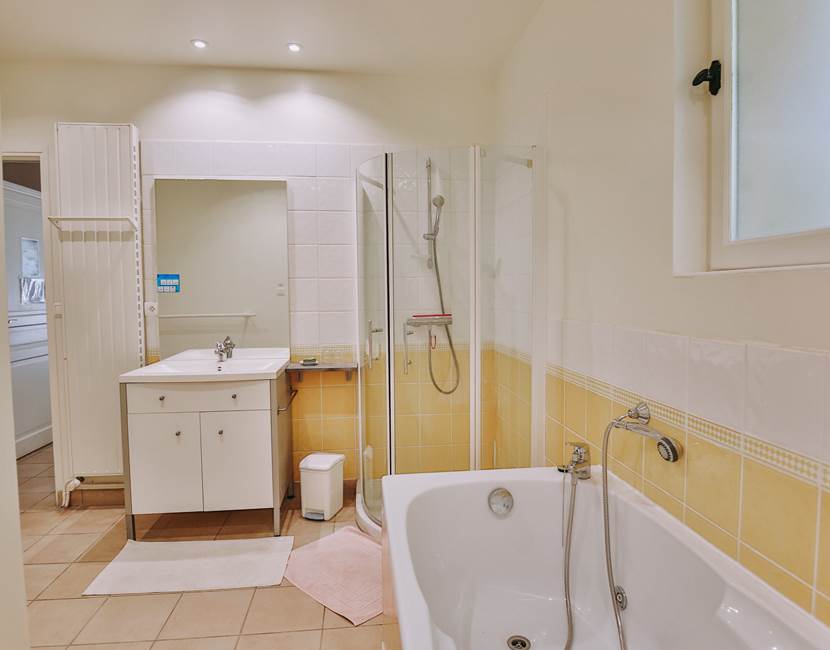 Gîte partagé n°1 - Salle de bain