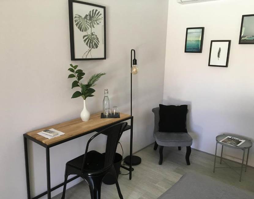 MAS ARMELIN - Chambre Double - Vue sur Piscine - Bureau