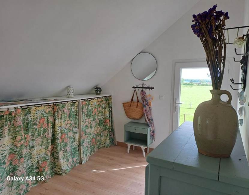 LES-CHAUMES-VIOLETTES-Chambre-Double-Rangements