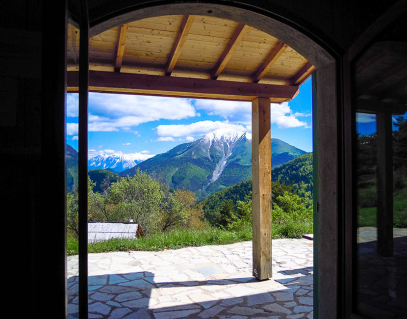 vue de l'intérieur du refuge