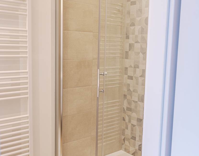 douche / shower