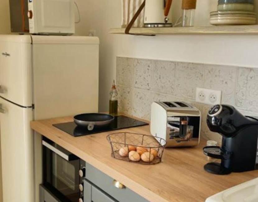 A-L'OMBRE-DE-LA-CHÊNERAIE-Studio-1-Cuisine