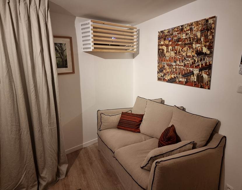 Espace salon dans la suite parentale SINFONIA