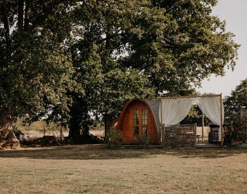 Cabane en bois cosy pour séjour romantique en Mayenne