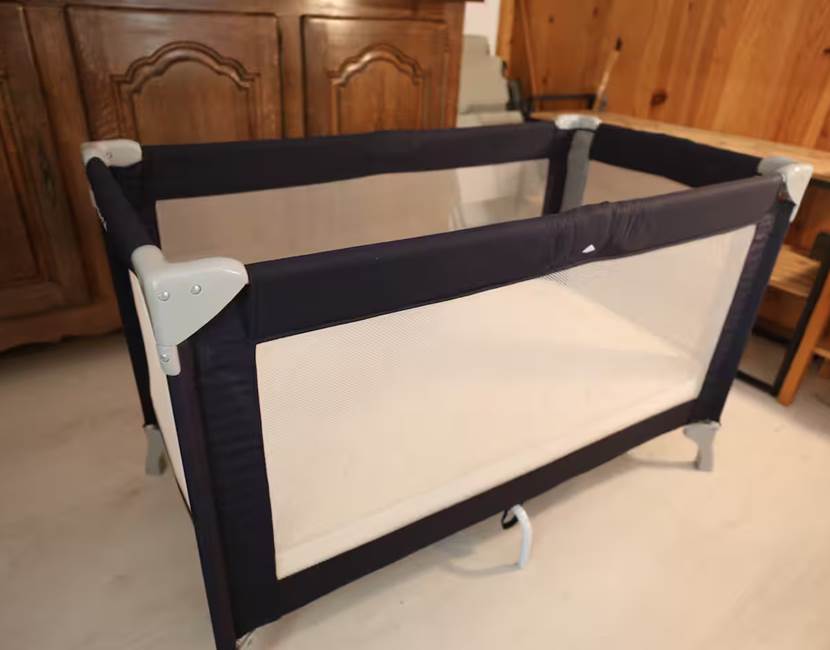 lit bébé avec matelas